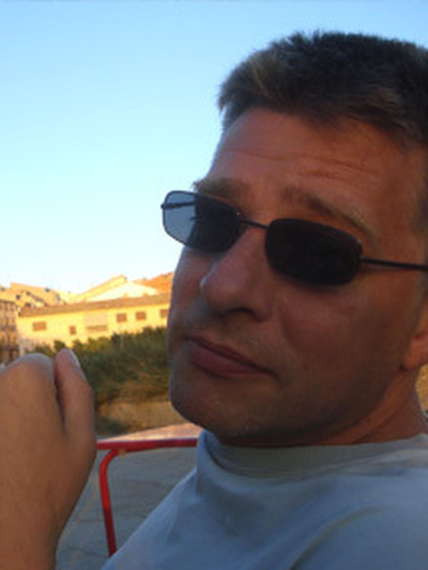 <em>Tobias R.</em>